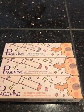 Capybaras Lippies fom Pagevine